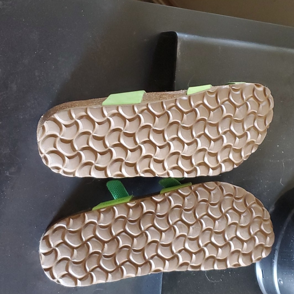 Sandals - Picture 2 of 2